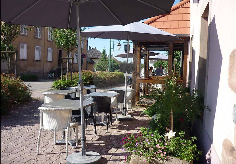 Local commercial - 200 m² - 5 pièces