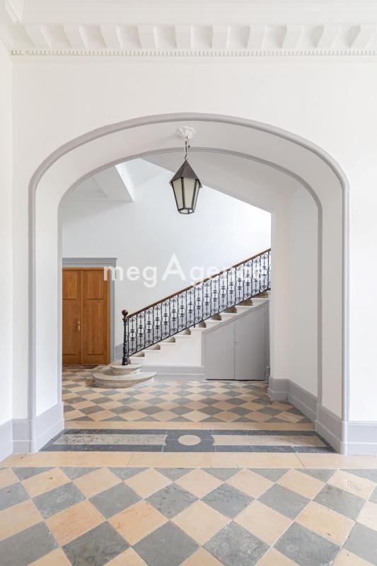 Appartement - 199 m² - 5 pièces