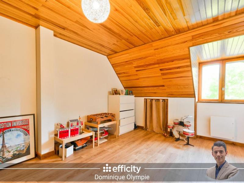 Maison - 155 m² - 6 pièces