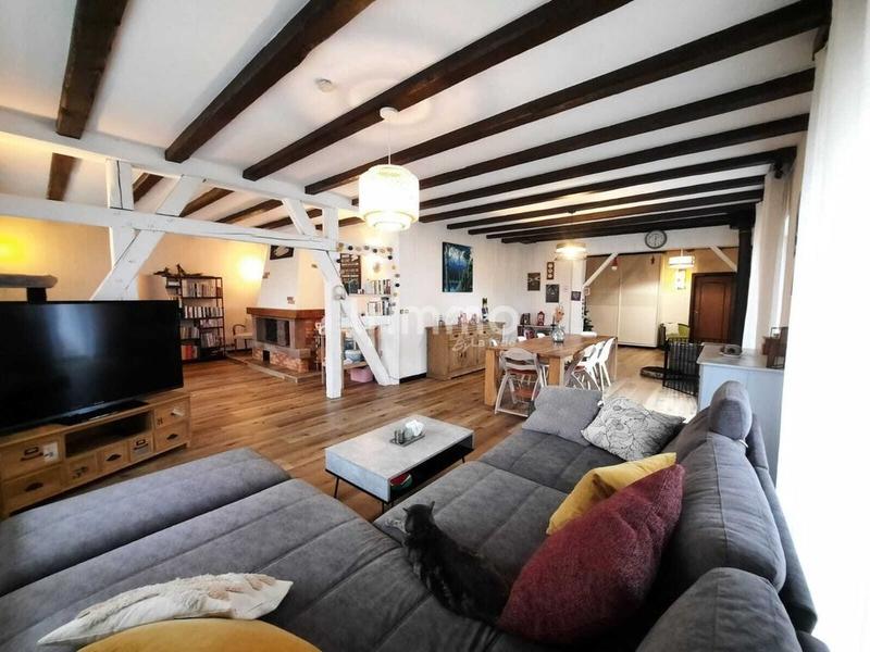 Maison - 211 m² - 7 pièces