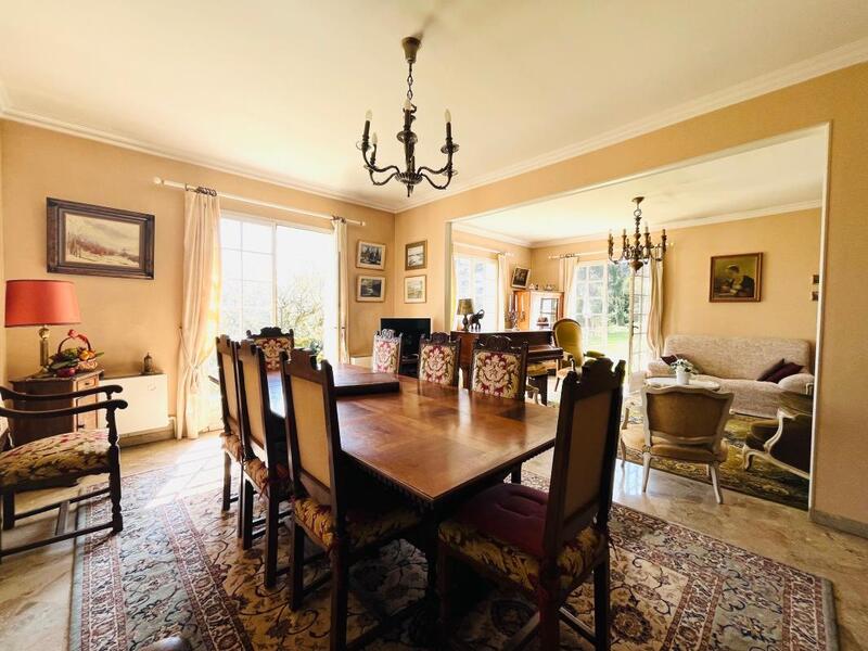 Maison - 182 m² - 5 pièces