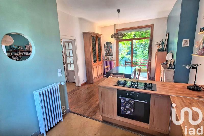 Maison - 211 m² - 7 pièces