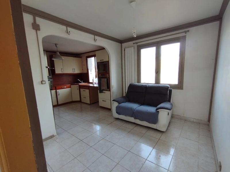 Maison - 98 m² - 5 pièces