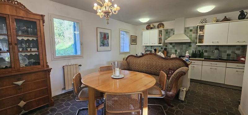 Viager - Villa - 216 m² - 8 pièces