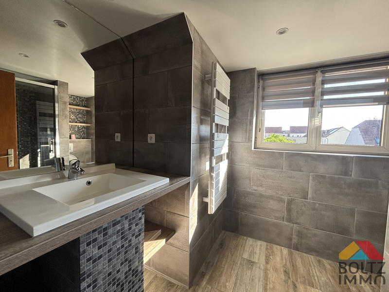 Maison - 155 m² - 6 pièces