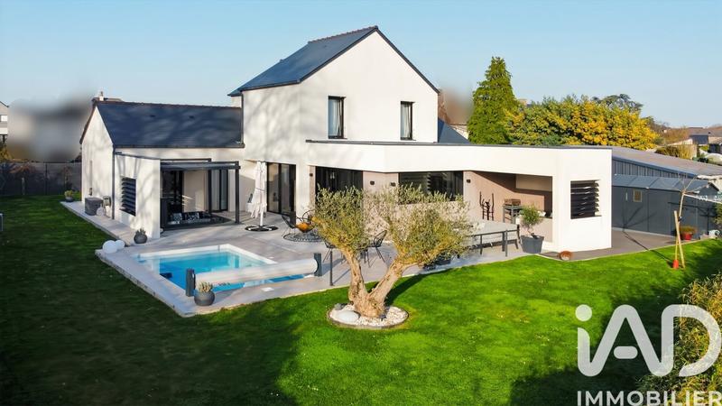 Maison - 150 m² - 5 pièces