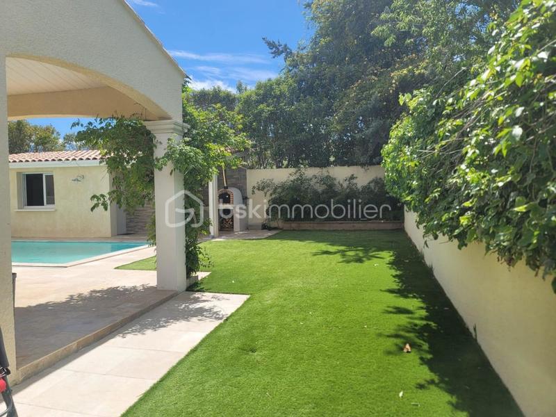 Maison traditionnelle - 155 m² - 6 pièces