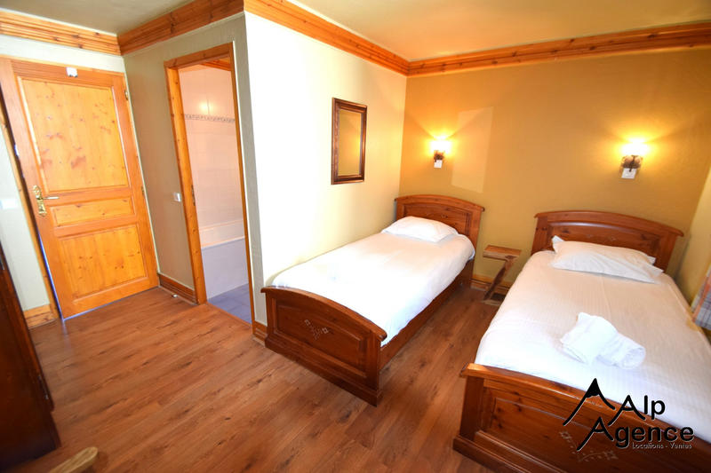 Appartement - 98 m² - 5 pièces