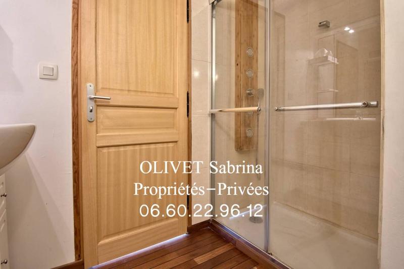 Maison - 180 m² - 7 pièces