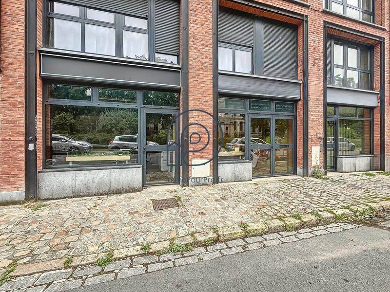 Local d'activités - 370 m²