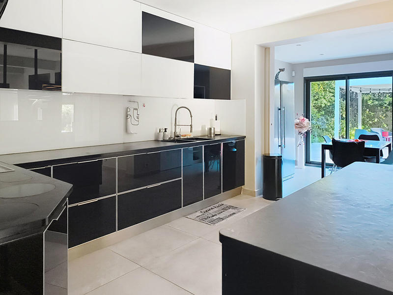 Maison - 170 m² - 5 pièces