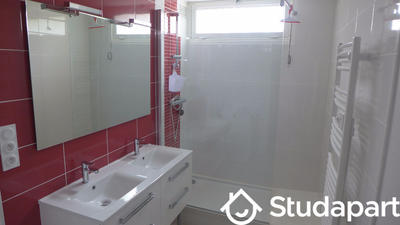 Chambre - 9 m² - 1 pièce