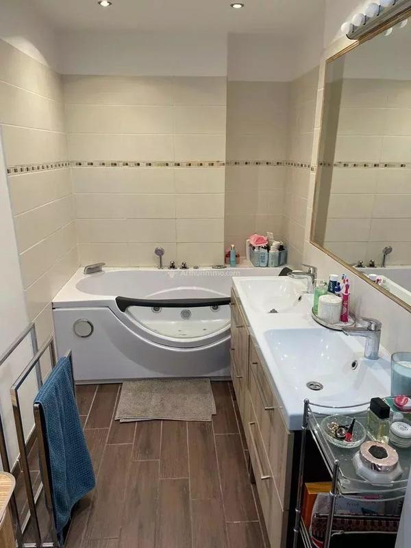 Appartement - 107 m² - 4 pièces