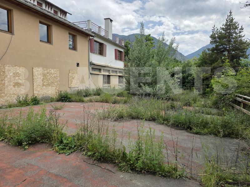 Immeuble - 1 300 m²