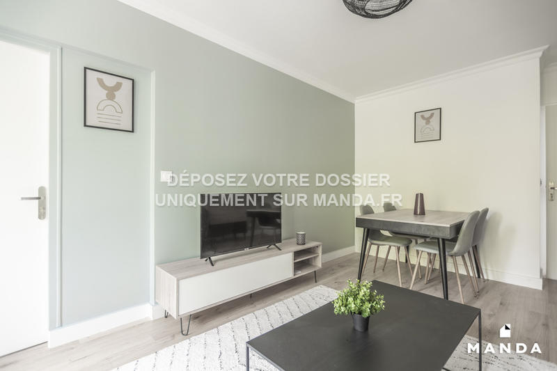 Chambre - 11 m² - 4 pièces