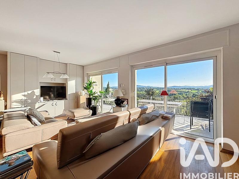 Maison - 282 m² - 8 pièces