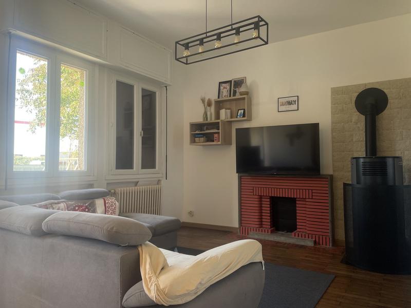 Maison - 90 m² - 4 pièces