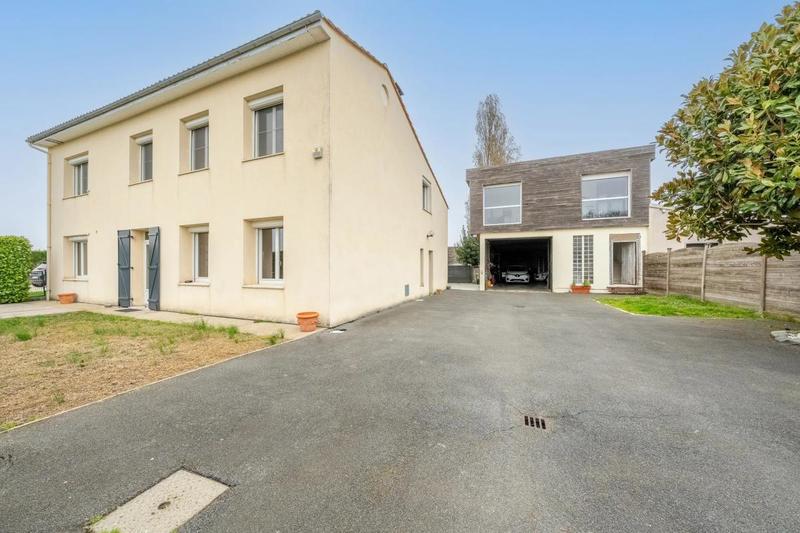 Maison - 157 m² - 7 pièces