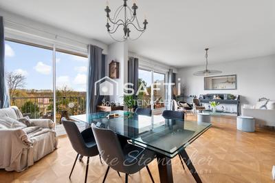 Appartement - 144 m² - 6 pièces