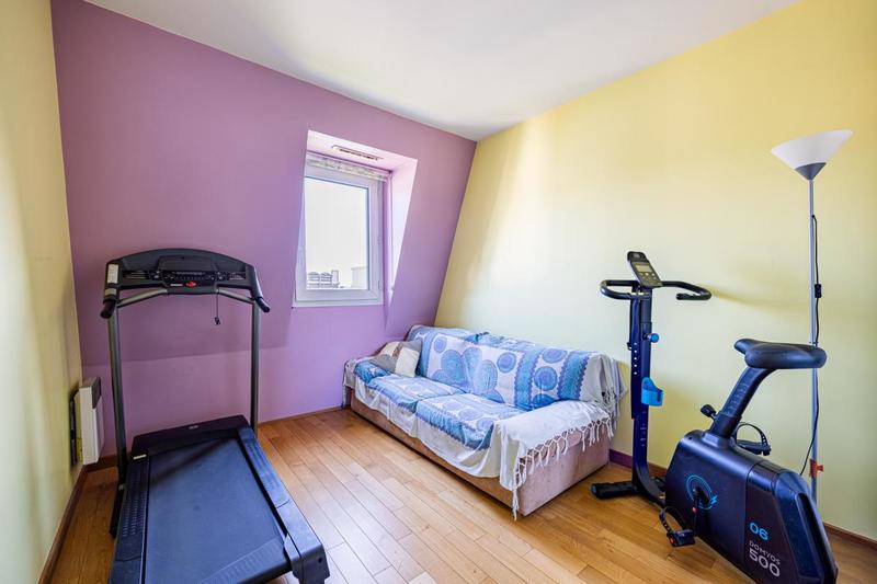 Appartement - 100 m² - 4 pièces