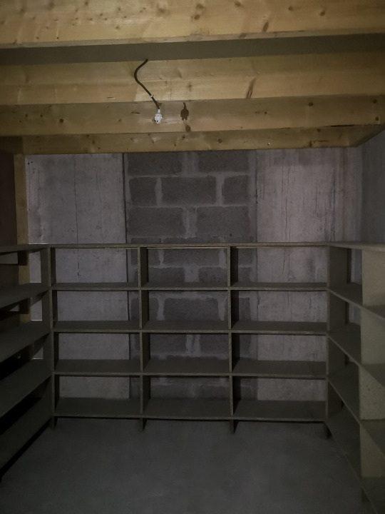 Parking / Garage - 115 m²