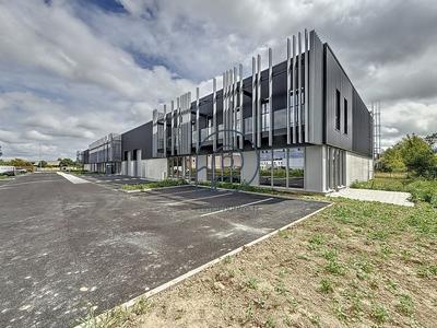 Local d'activités - 680 m²
