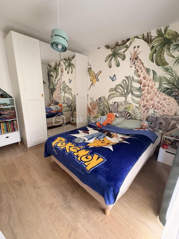 Pavillon - 180 m² - 8 pièces