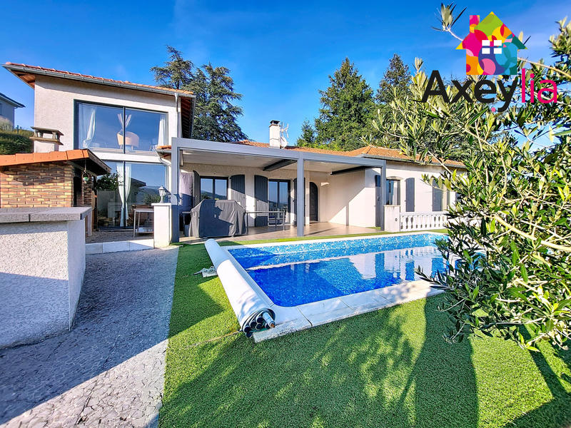 Maison - 149 m² - 7 pièces