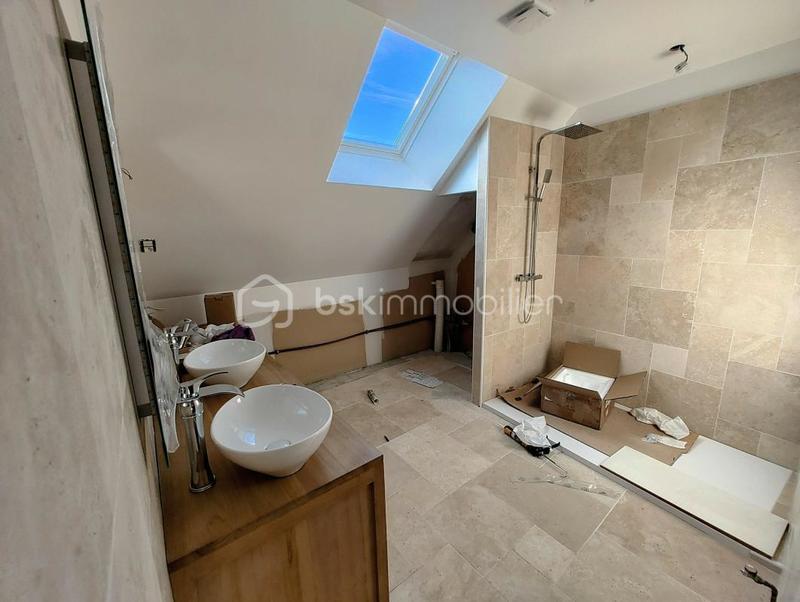 Maison en pierre - 140 m² - 4 pièces