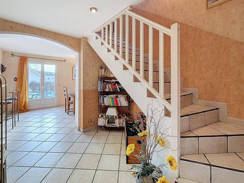 Maison - 122 m² - 6 pièces