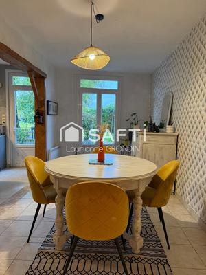 Maison - 170 m² - 8 pièces