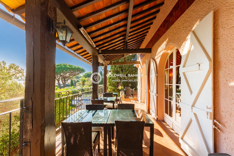 Hôtel particulier - 654 m² - 20 pièces