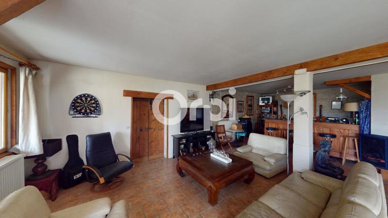 Maison - 243 m² - 6 pièces