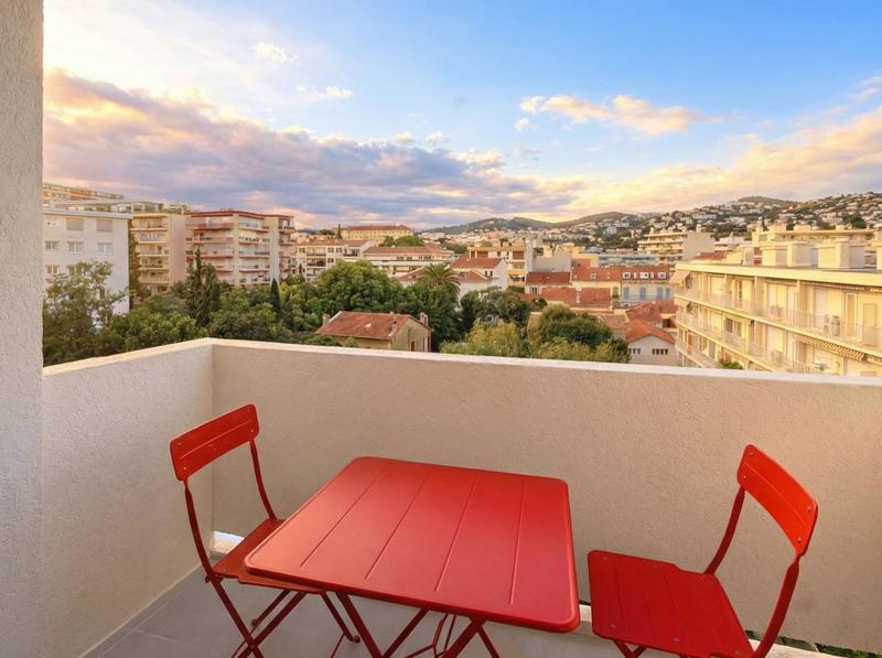 Studio - 30 m² - 1 pièce