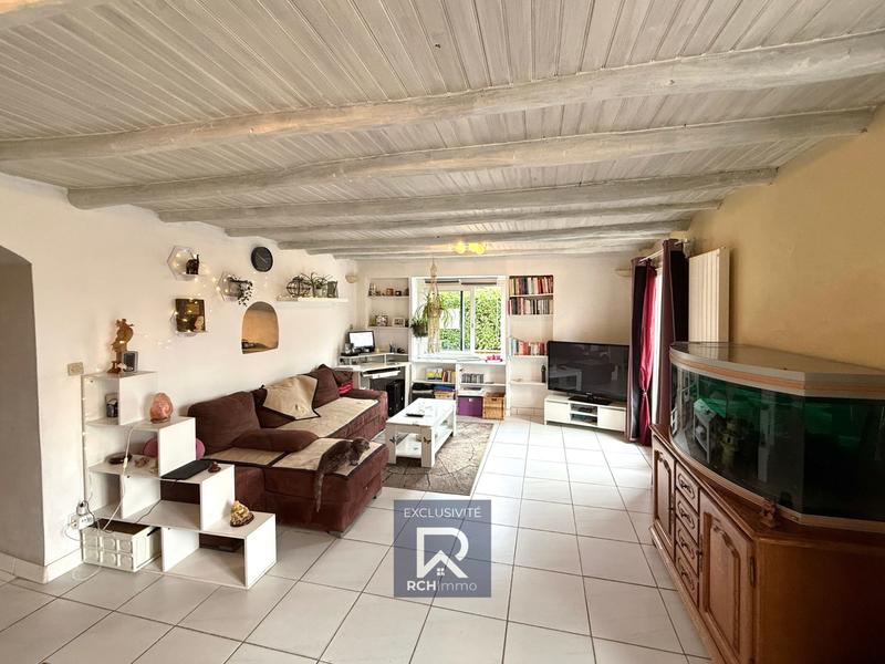 Maison traditionnelle - 94 m² - 4 pièces