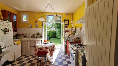 Maison - 98 m² - 4 pièces