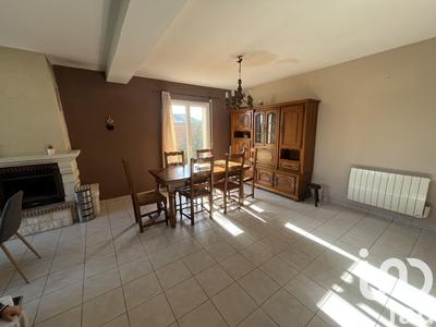 Maison - 99 m² - 5 pièces