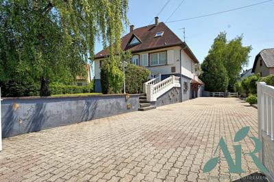 Maison - 135 m² - 6 pièces