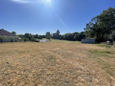 Terrain constructible - 1 416 m²