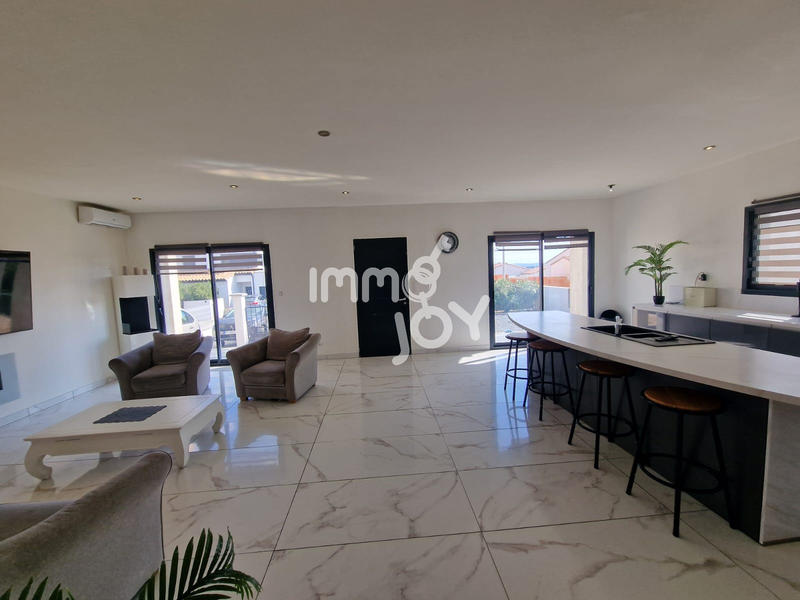 Maison - 110 m² - 4 pièces