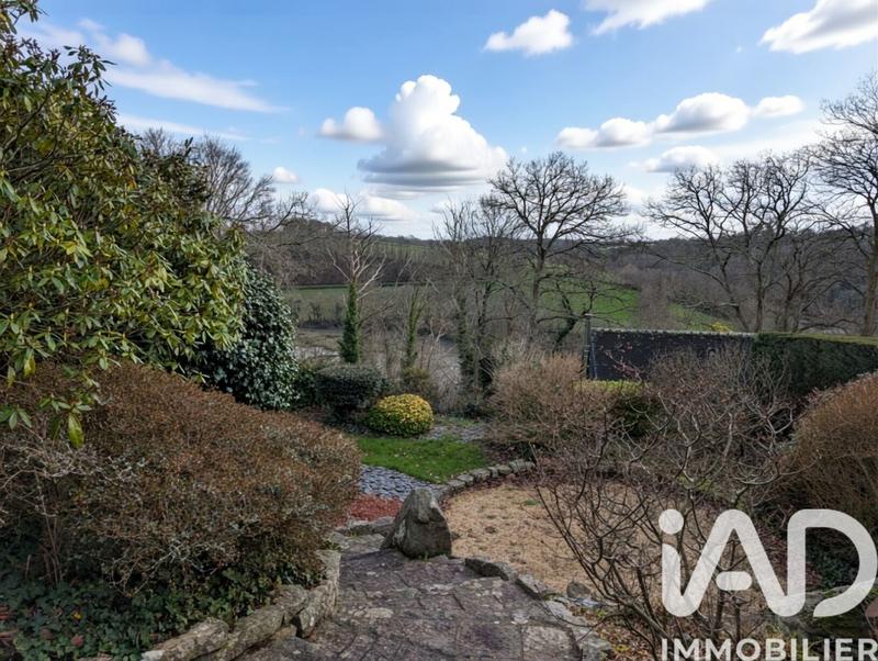 Maison - 150 m² - 7 pièces