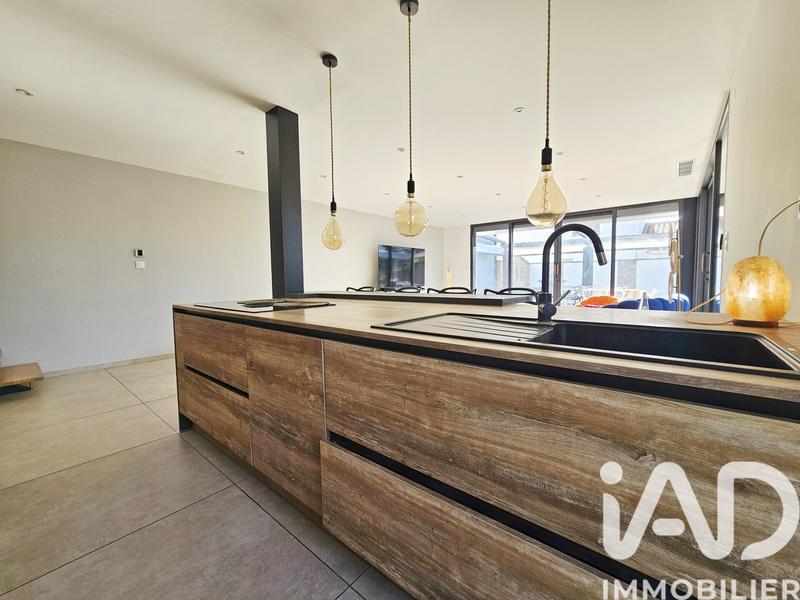 Maison - 150 m² - 4 pièces