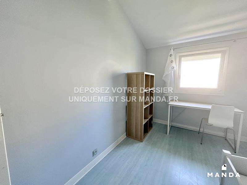 Chambre - 9 m² - 4 pièces