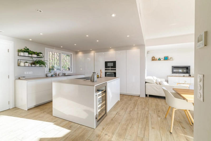 Appartement - 88 m² - 4 pièces