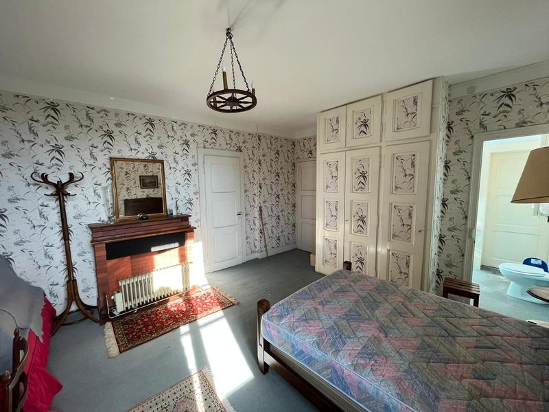 Maison - 322 m² - 14 pièces