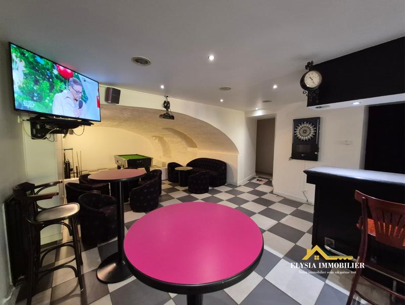 Fonds de commerce - Magasins - 143 m²