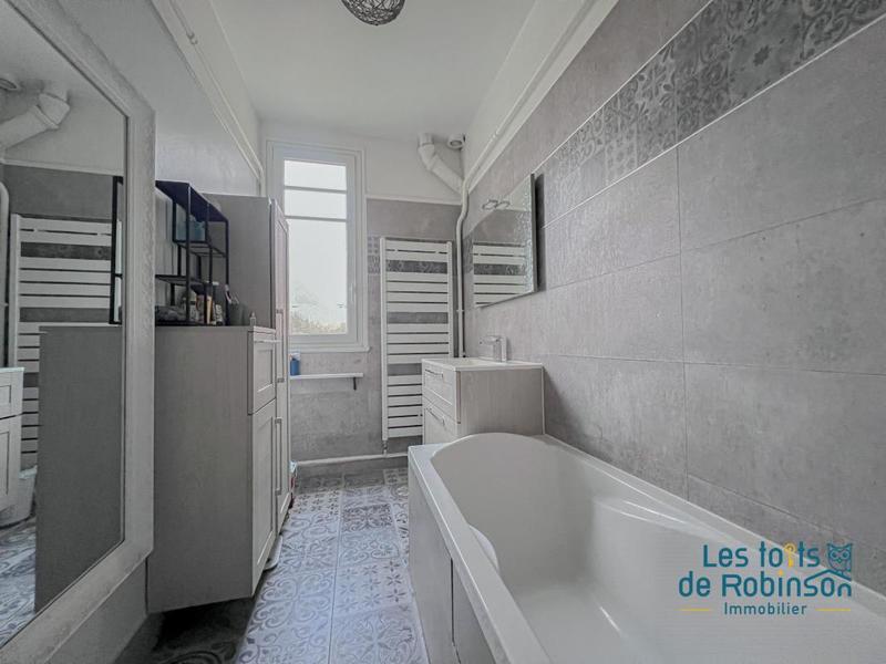 Maison - 111 m² - 6 pièces