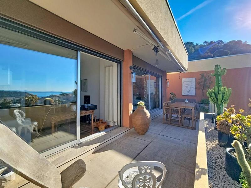 Appartement - 84 m² - 3 pièces