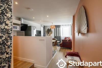 Chambre - 9 m² - 1 pièce