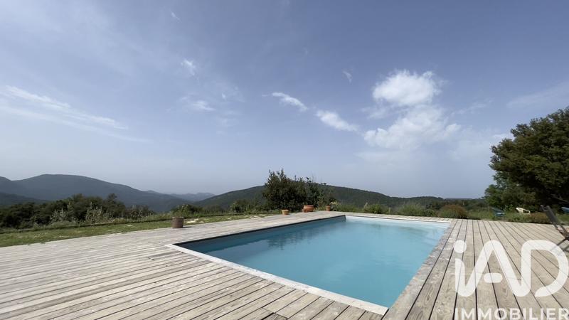 Maison - 159 m² - 5 pièces